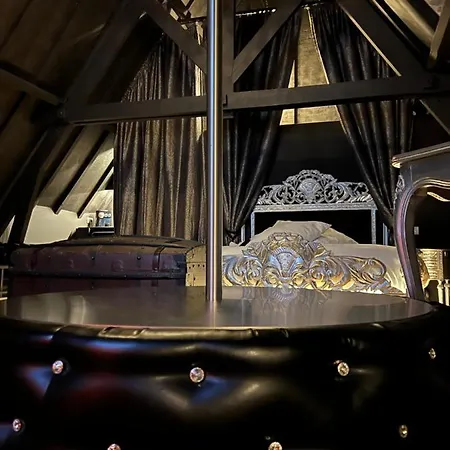 Hotel miłości Domaine 10