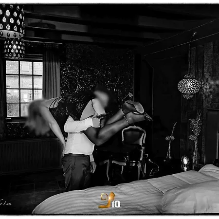 Domaine 10 Hotel miłości 3*